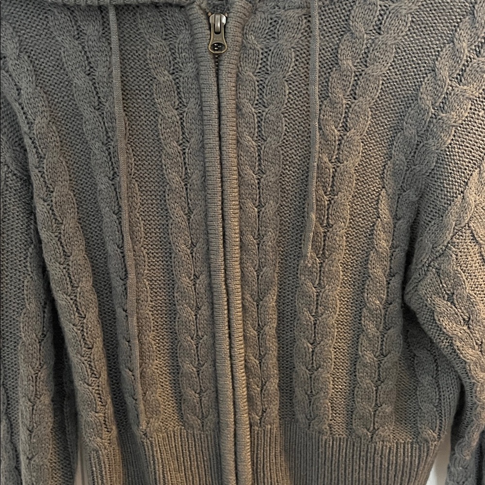 Dark gray cable knit zip up cropped sweater - Picture 2 of 6